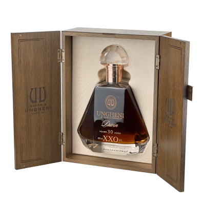 Divin Ungheni 30 ani st. Crystal in cutie suv. 0,7 l - winetime.md